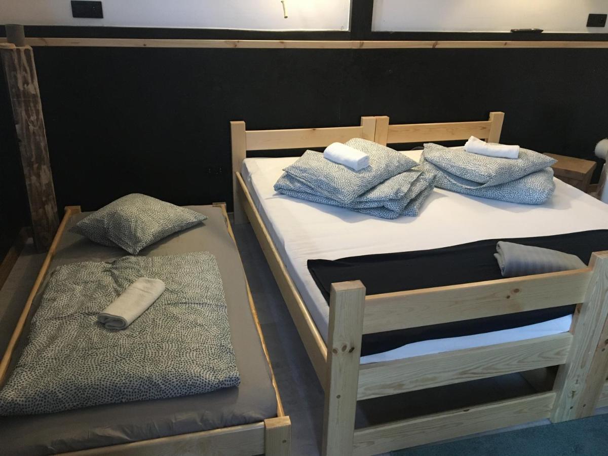 Hostel Przymorze Gdańsk Exteriör bild